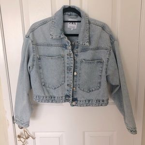 Cropped Zara Denim Jacket w/ pockets